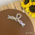 Load image into Gallery viewer, Twisted Transparent Hair Clip