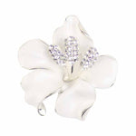 Load image into Gallery viewer, Crystal white flower brooch