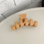 Load image into Gallery viewer, Solid colour wave jumbo hair clip