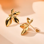 Load image into Gallery viewer, Leaf Shaped Earring