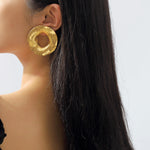 Load image into Gallery viewer, Large circle stud earring(gold)