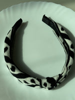 Load image into Gallery viewer, Cross knot headband