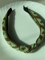 Load image into Gallery viewer, Cross knot headband