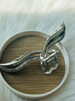 Load image into Gallery viewer, Korean Heart Shaped Hair Claw