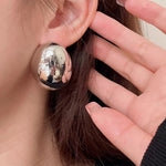 Load image into Gallery viewer, Ovel egg shape chunky stud earring
