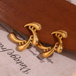 Load image into Gallery viewer, Dainty water drop stud earring