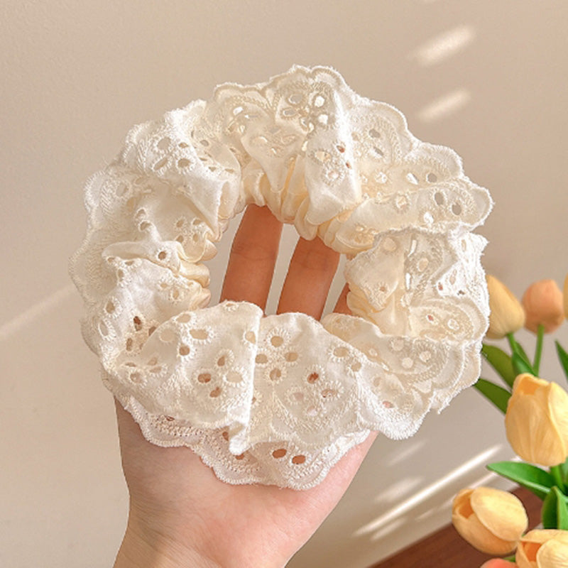 Lace scrunchie