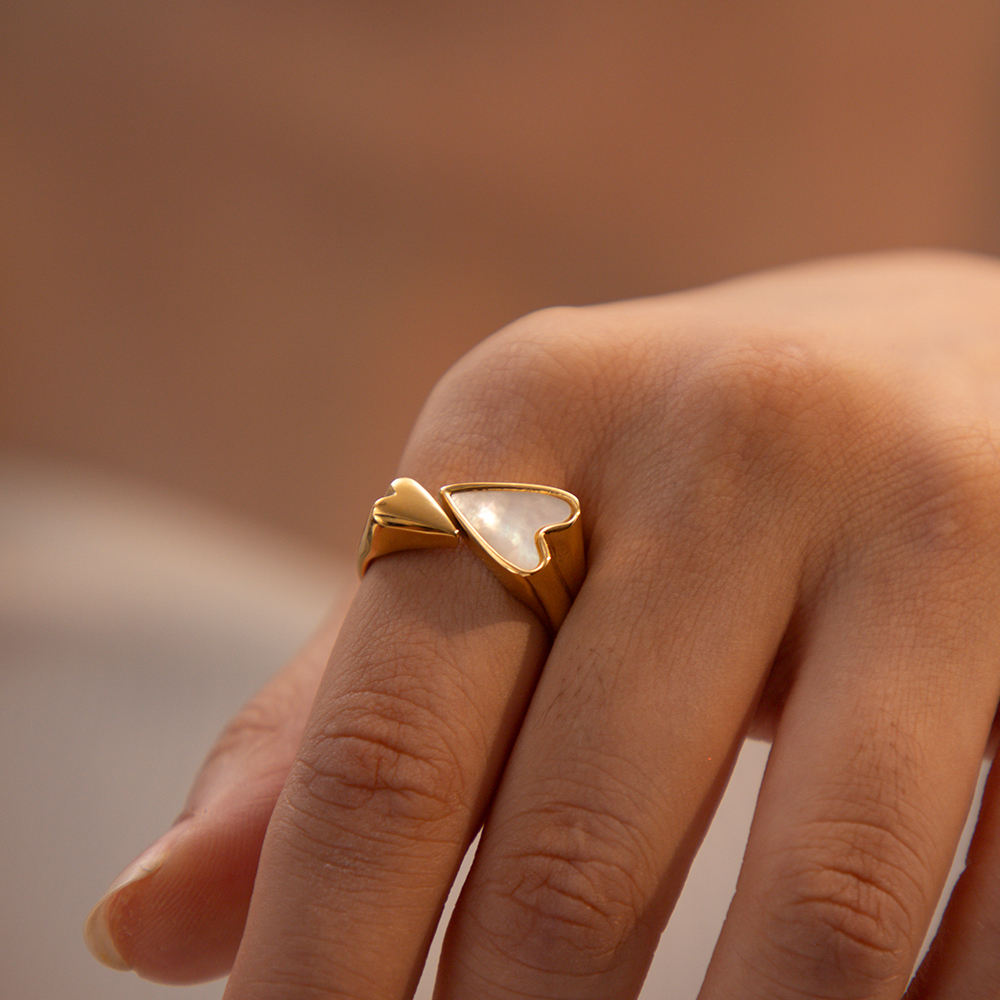 Shell Heart Ring
