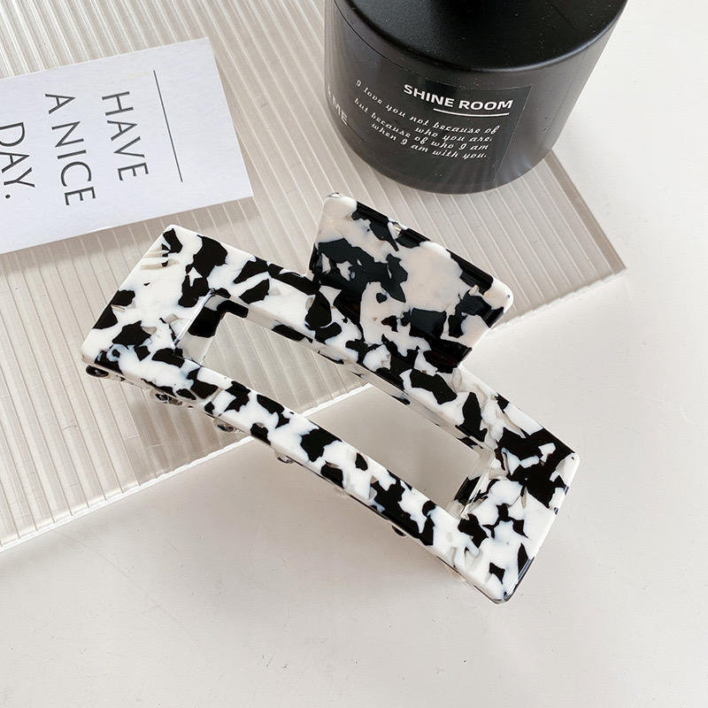 Black and White Rectangular Jambo hair claw