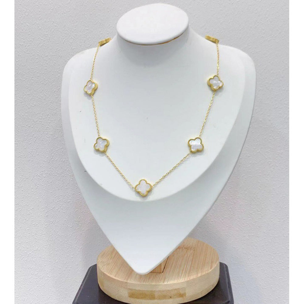 Four leaf clover pendant