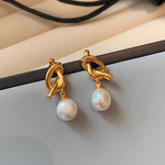 Load image into Gallery viewer, Pearl Earring
