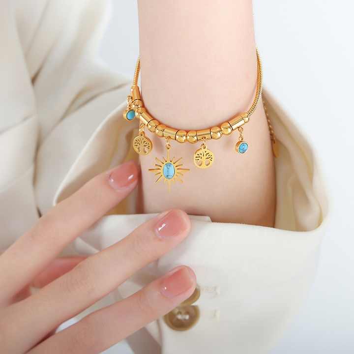 Charm bracelet