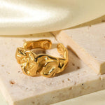 Load image into Gallery viewer, Irregular lava ring (gold)
