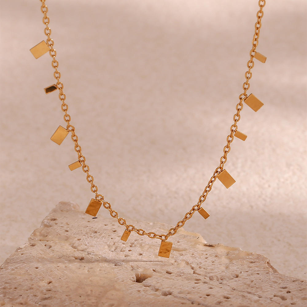 Block square necklace