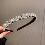 Load image into Gallery viewer, Diamond Leafage Shape Headband
