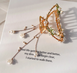 Load image into Gallery viewer, Pearl flower tassel metal hair clip
