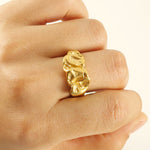 Load image into Gallery viewer, Irregular lava ring (gold)
