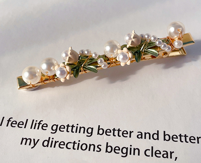 Pearl flower tassel metal hair clip