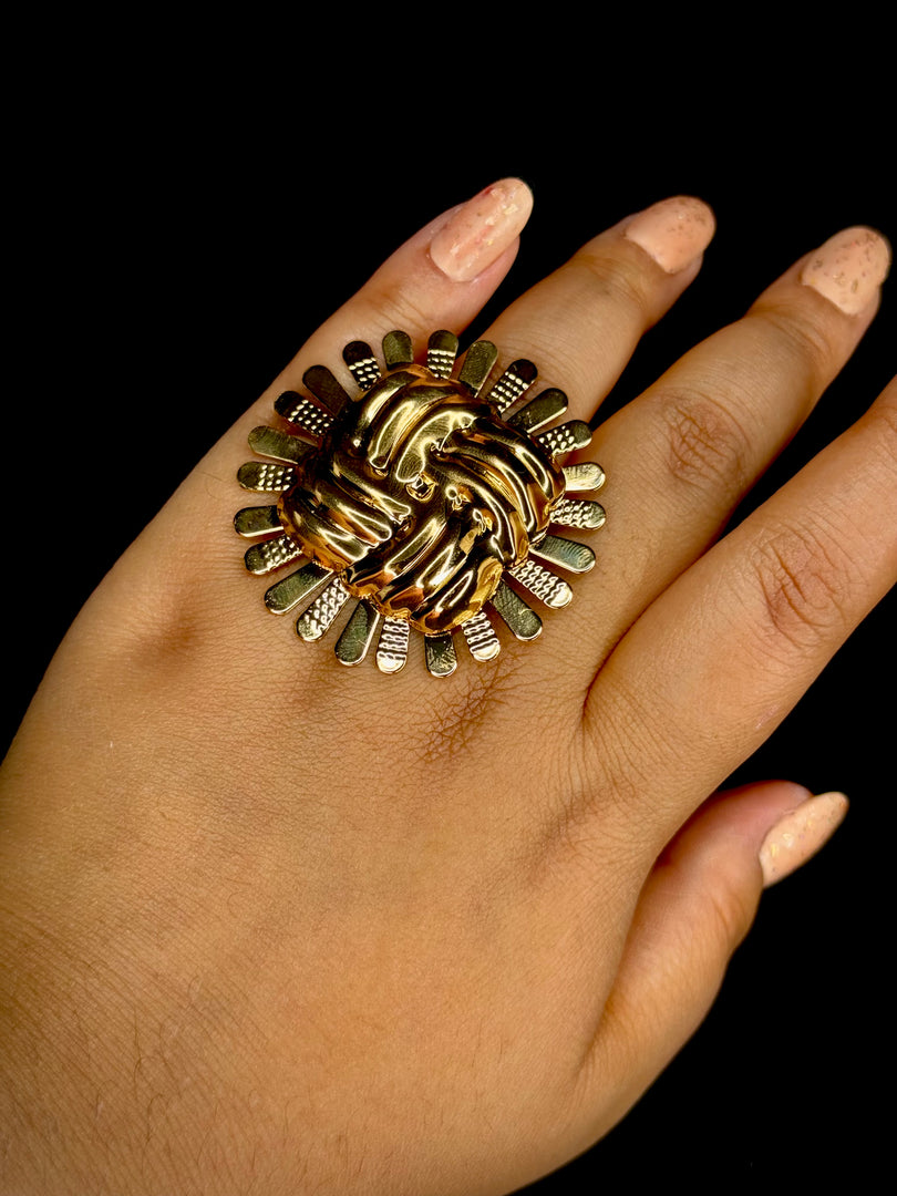 Big sunflower ring