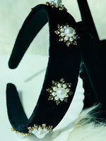 Load image into Gallery viewer, Pearl Flower Luxury Headband
