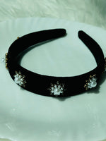 Load image into Gallery viewer, Pearl Flower Luxury Headband
