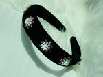 Load image into Gallery viewer, Pearl Flower Luxury Headband
