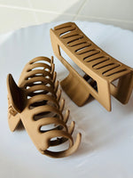 Load image into Gallery viewer, Matte large plastic hair claw clips
