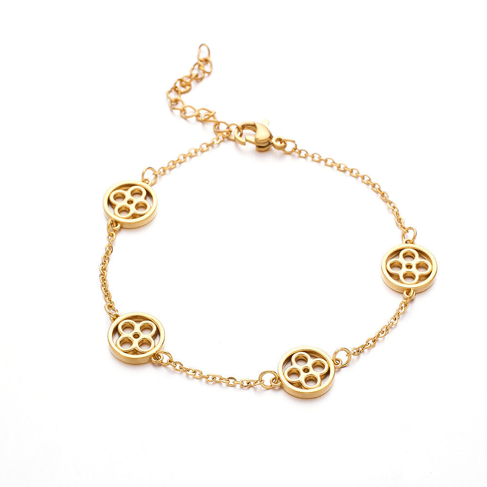 Flower pattern chain bracelet