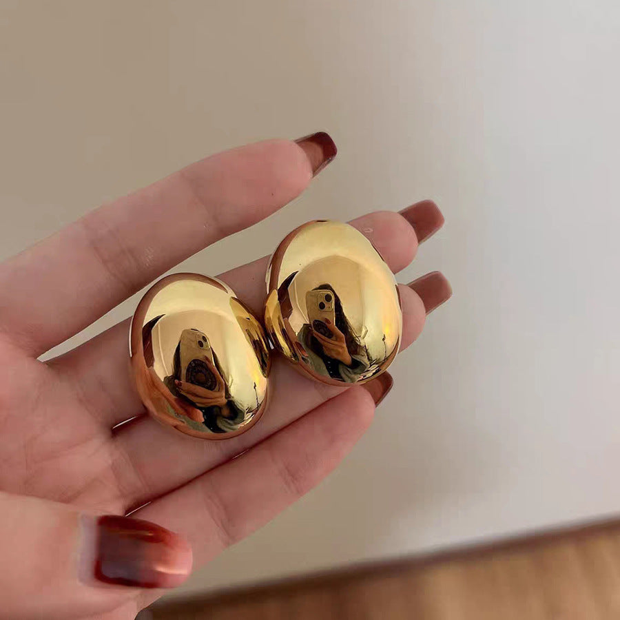 Ovel egg shape chunky stud earring