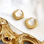Load image into Gallery viewer, Hollow ovel square geometric hoop earring
