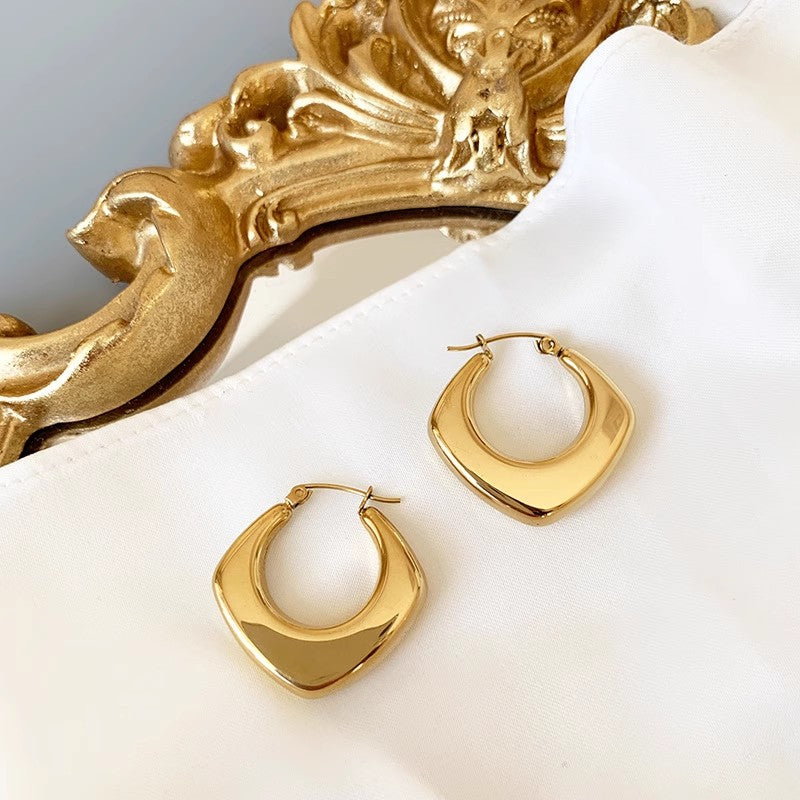Hollow ovel square geometric hoop earring