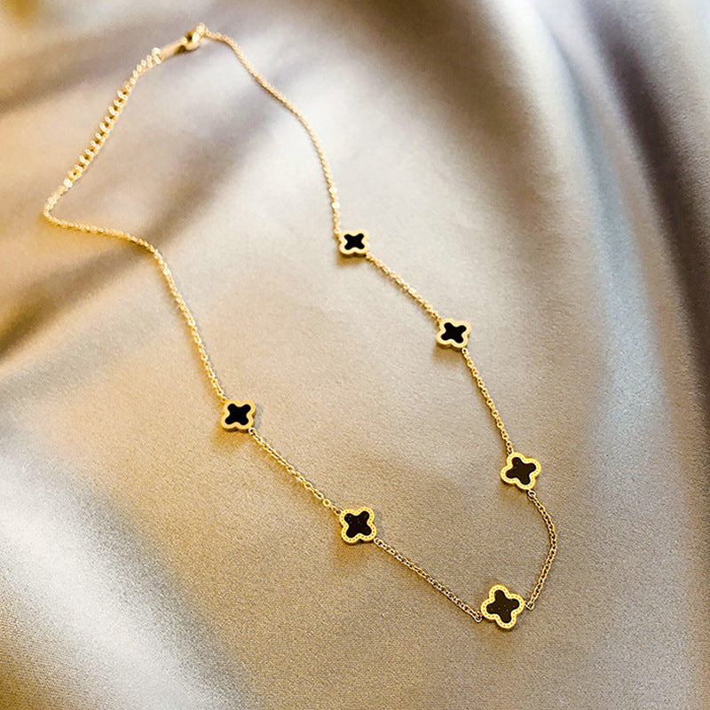 Lucky flower pendant