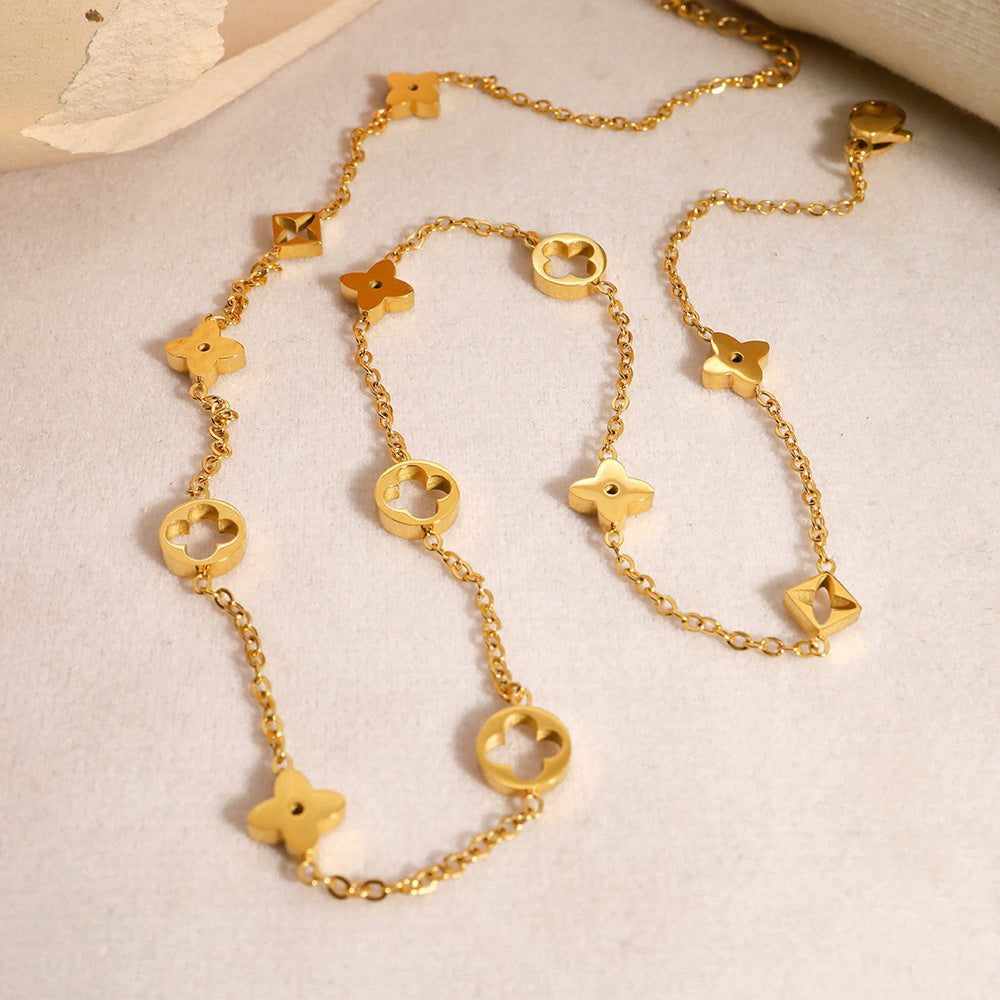 Four leaf clover chain