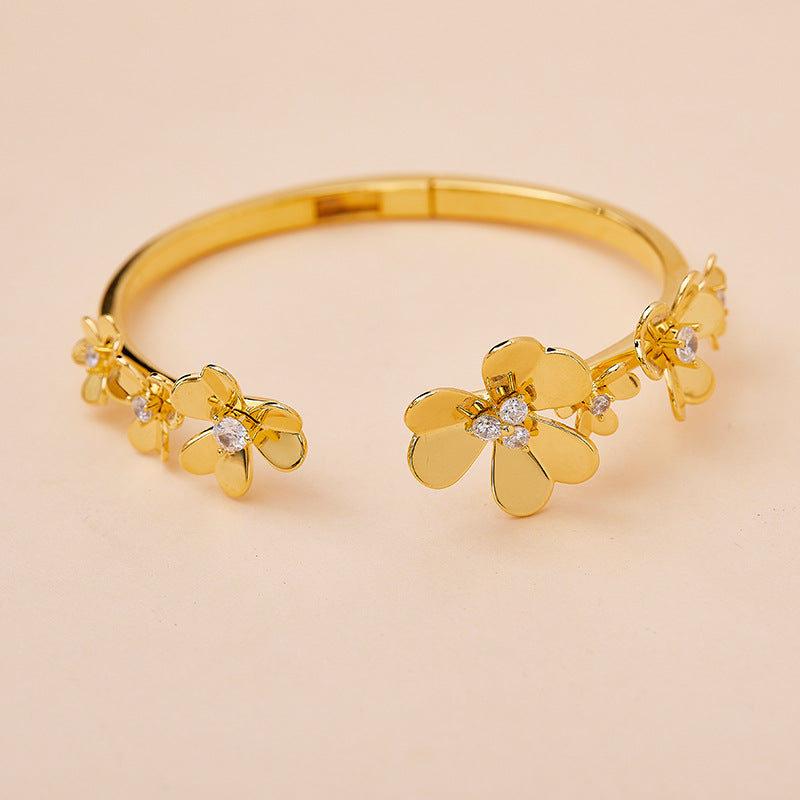 Clover lucky bracelet