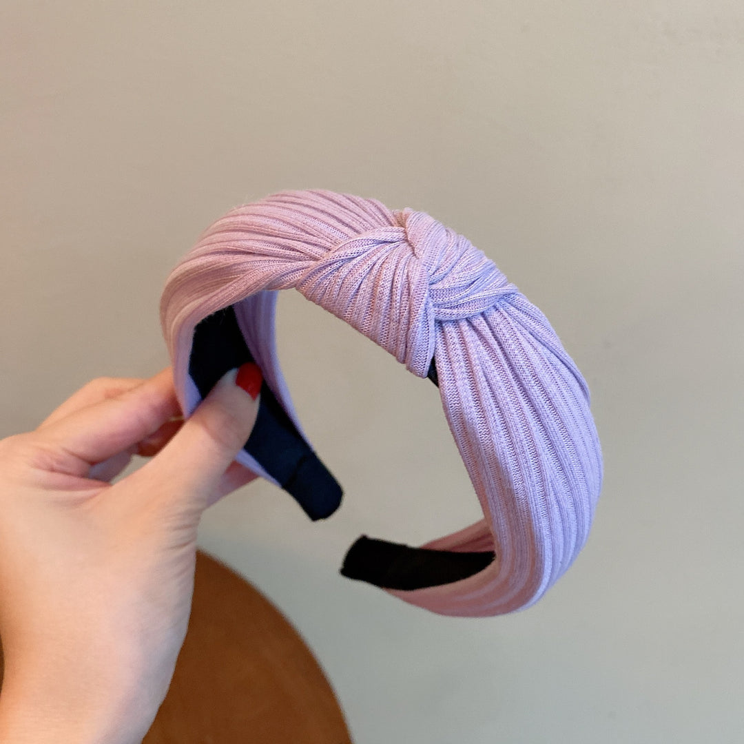 Wrinkled knotted headband