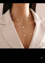 Load image into Gallery viewer, Double layers Pearls ShellsFlower Star Long Necklace
