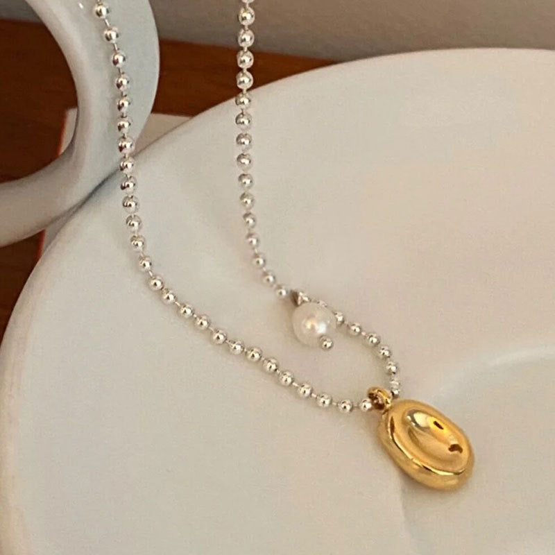 Water Pearl Oval Pendant